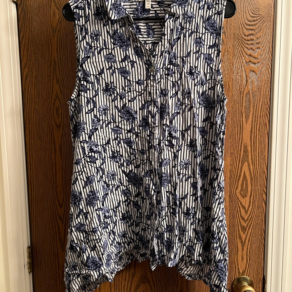 Black and White Tie Front Blouse with Notched Collar
